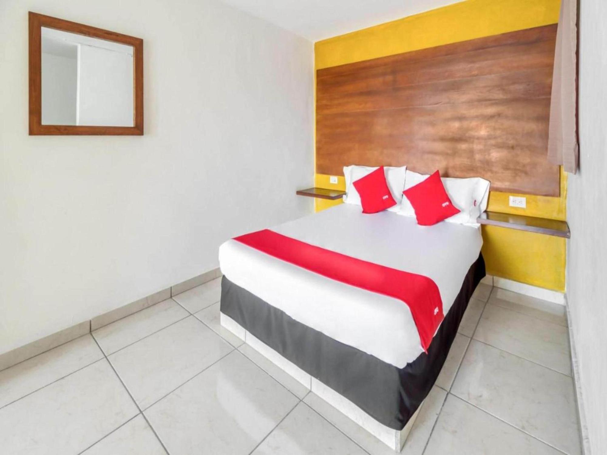 Oyo Hotel Familiar Tollan Cholula Eksteriør bilde