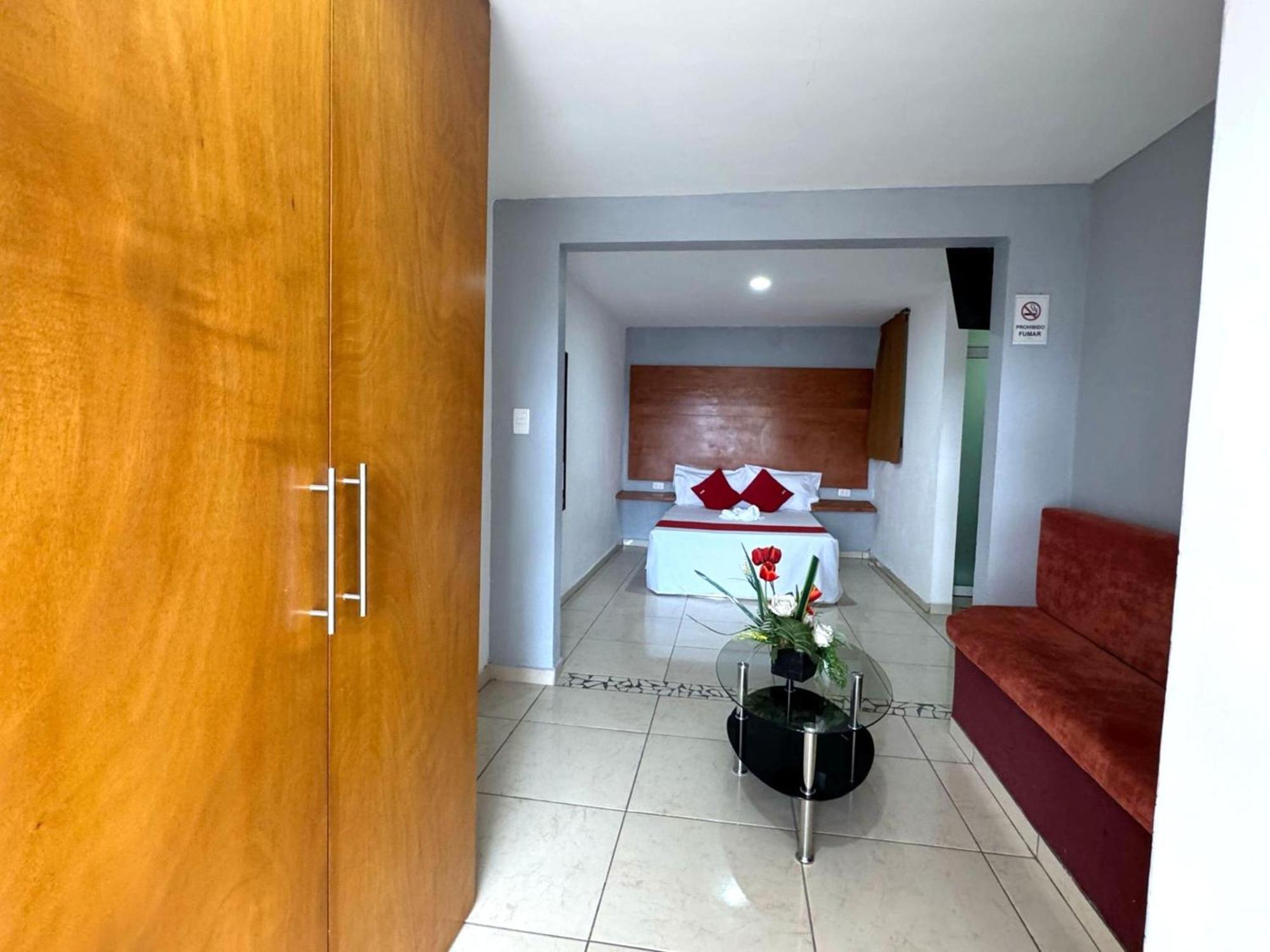 Oyo Hotel Familiar Tollan Cholula Eksteriør bilde